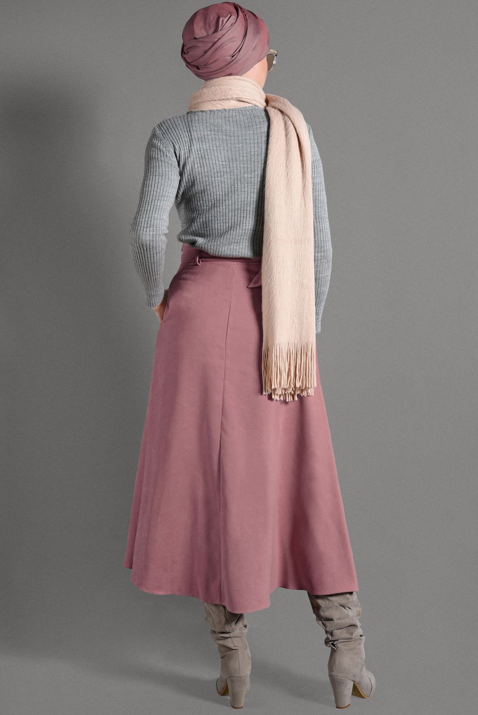 Tesettür giyim PUDRA KEMER DETAYLI SÜET ETEK 018 