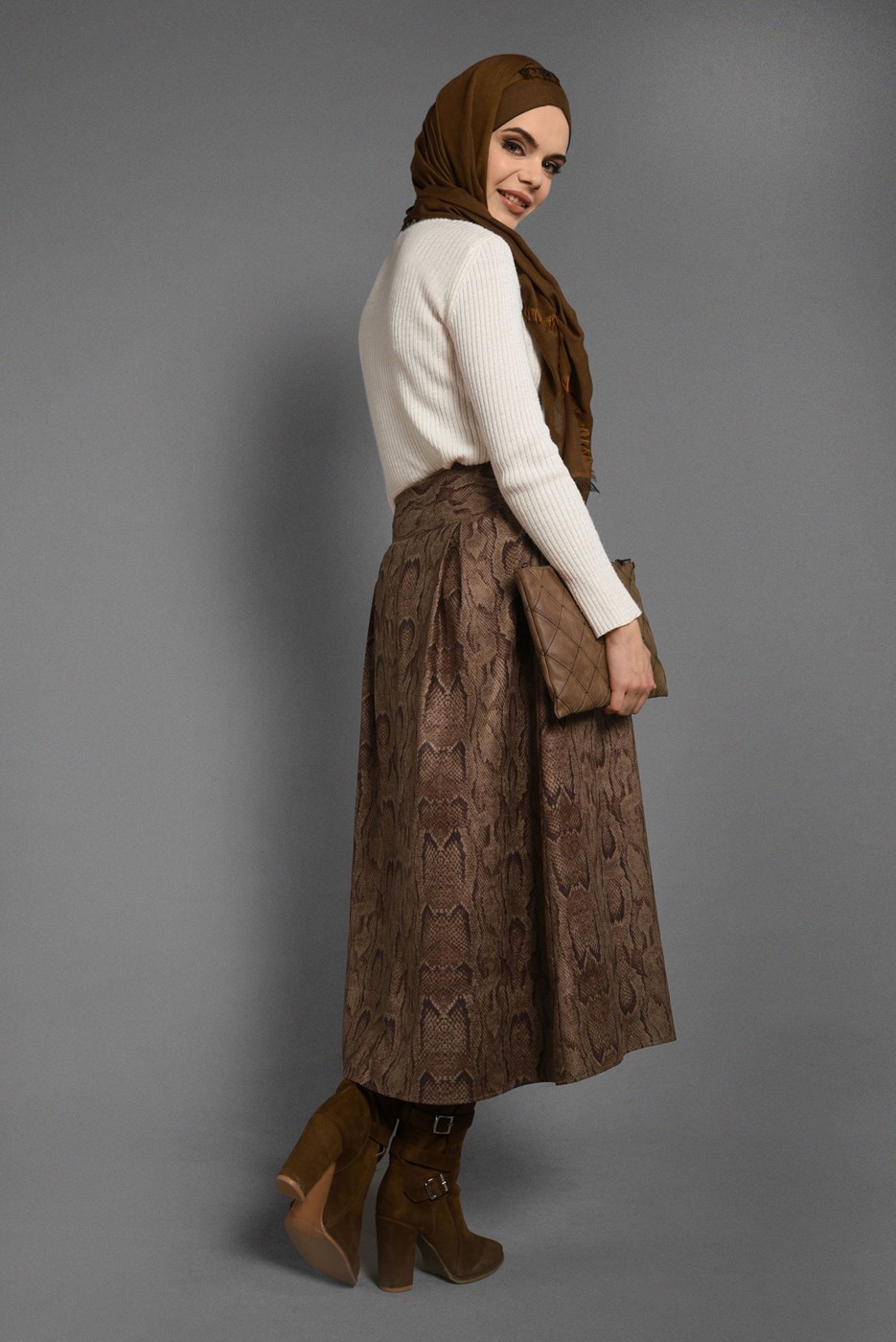 Tesettür giyim BORDO YILAN DERİSİ DESENLİ ETEK 976 