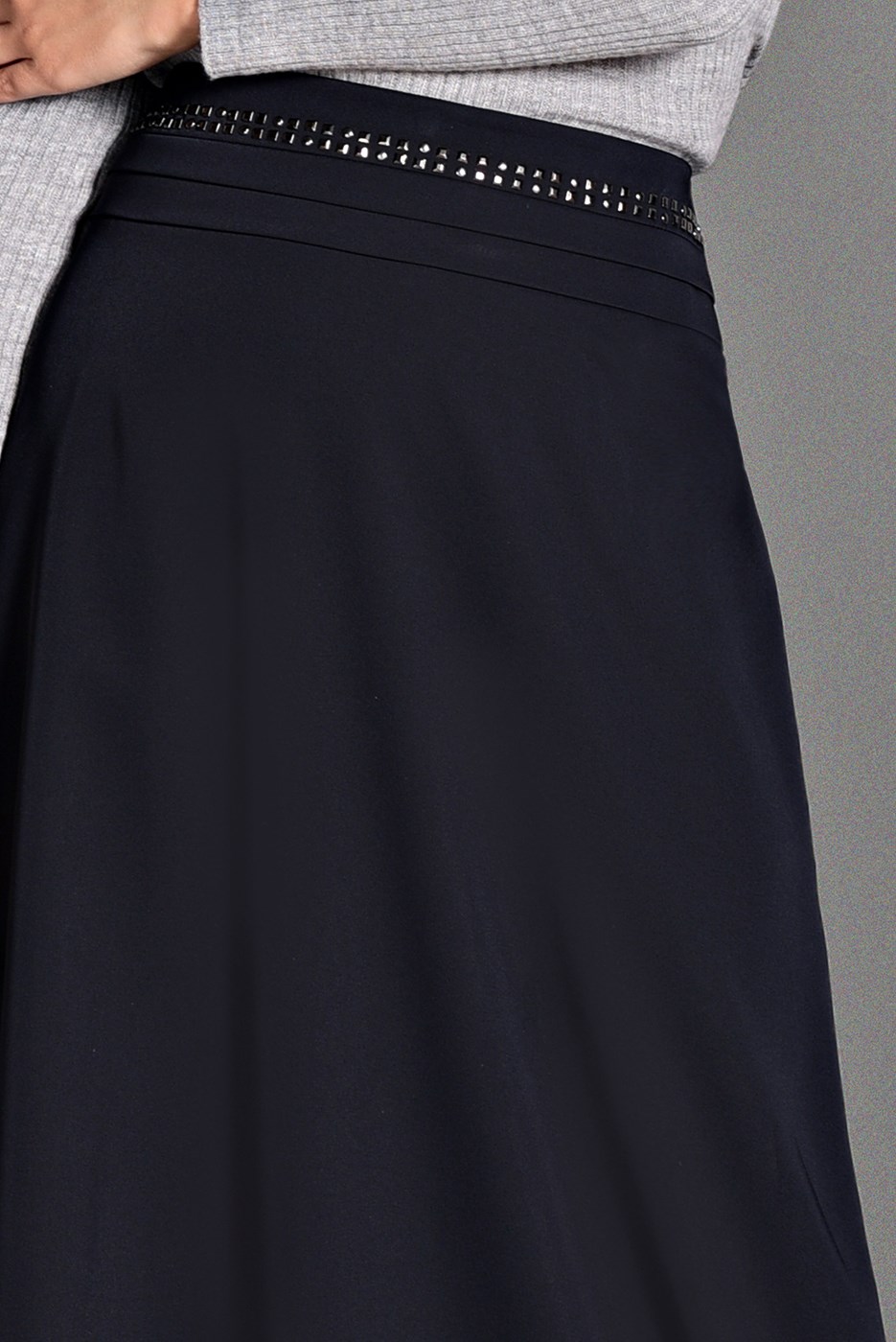Tesettür giyim LACİVERT BELİ TAŞ DETAYLI ETEK 6101 
