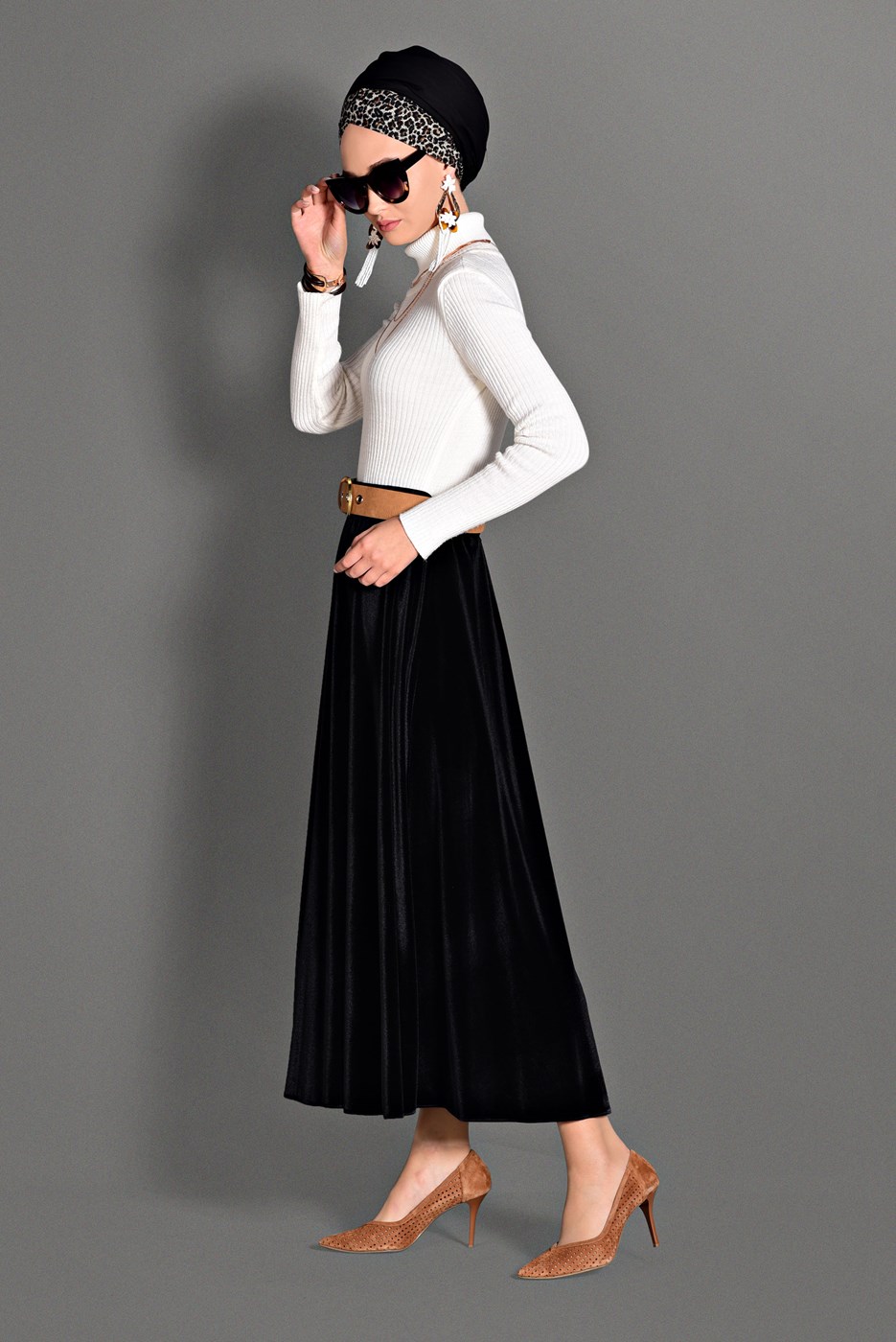 Tesettür giyim SİYAH KLOŞ KADİFE ETEK  6104