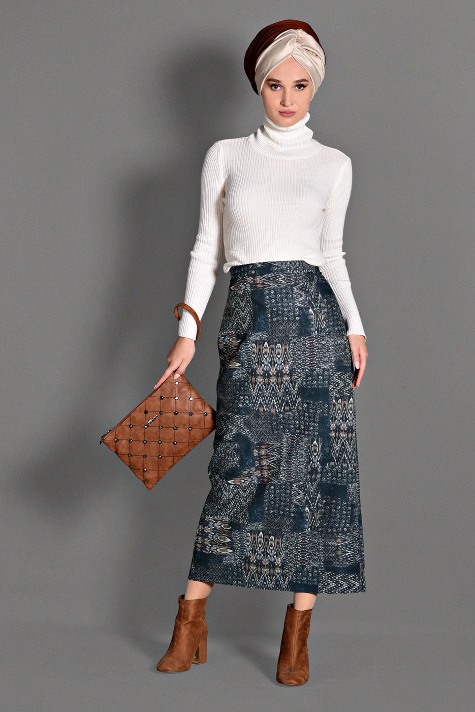 Tesettür giyim LACİVERT DESENLİ ETEK 6105