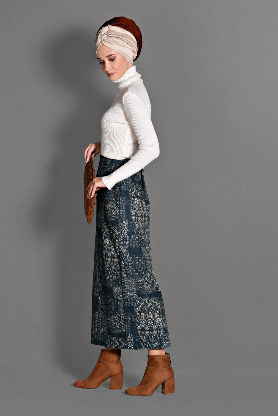 Tesettür giyim LACİVERT DESENLİ ETEK 6105