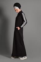 Tesettür giyim SİYAH FERMUARLI ÇİZGİ DETAYLI SPOR FERACE 8028 