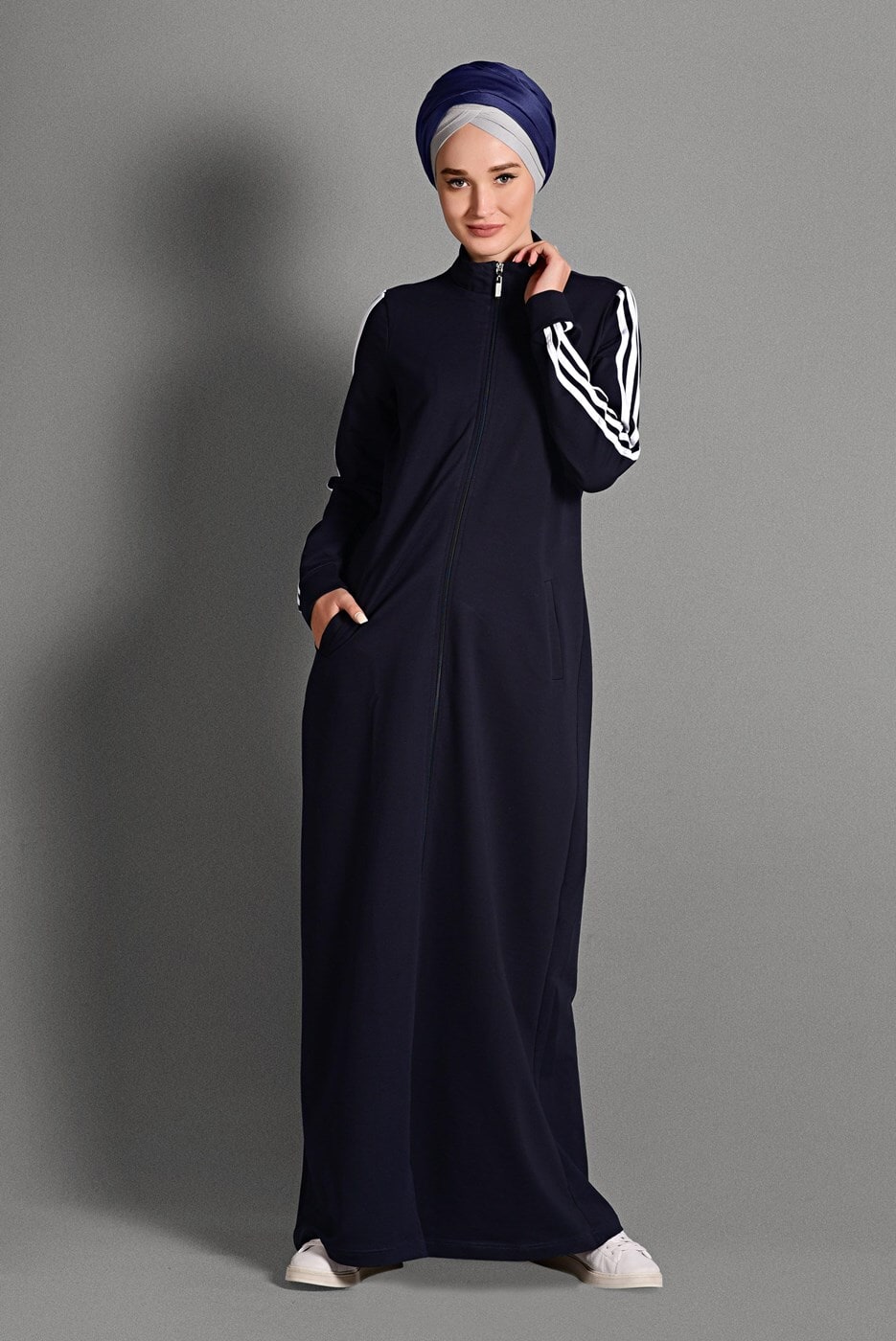 Tesettür giyim LACİVERT FERMUARLI ÇİZGİ DETAYLI SPOR FERACE 8028 