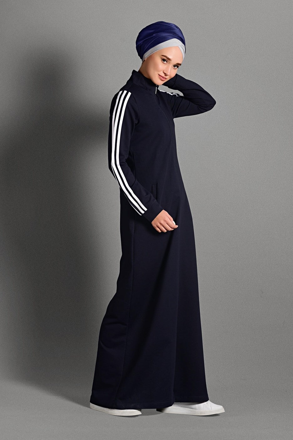 Tesettür giyim LACİVERT FERMUARLI ÇİZGİ DETAYLI SPOR FERACE 8028 