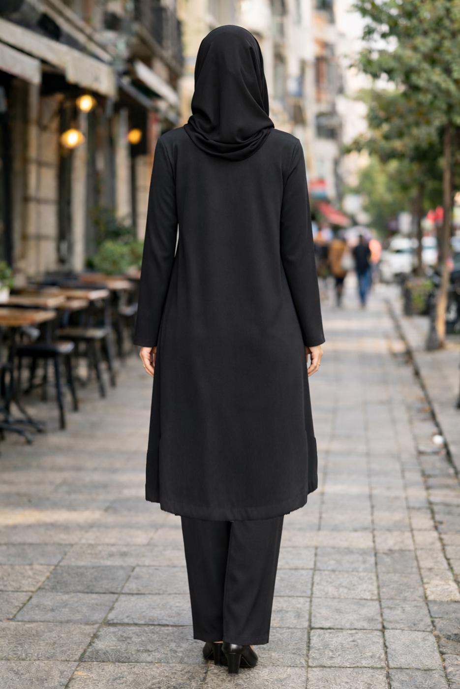 Tesettür giyim SİYAH DÜĞMELİ HIRKA T 2848