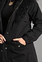 Tesettür giyim SİYAH KÜRK DETAYLI GABARDİN KABAN 4123 