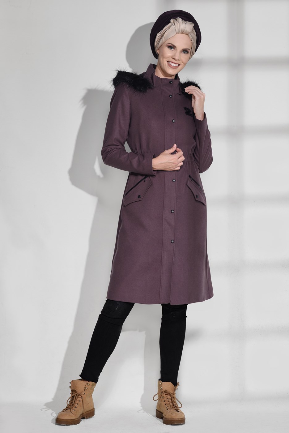 Tesettür giyim BORDO KÜRKLÜ CEP DETAYLI KABAN 9636