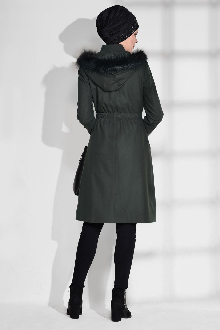 Tesettür giyim HAKİ KÜRKLÜ CEP DETAYLI KABAN 9636