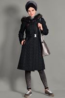 Tesettür giyim SİYAH KAPÜŞONU KÜRKLÜ KABAN 9651 