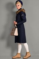 Tesettür giyim LACİVERT KAPÜŞONU KÜRKLÜ KABAN 9651 