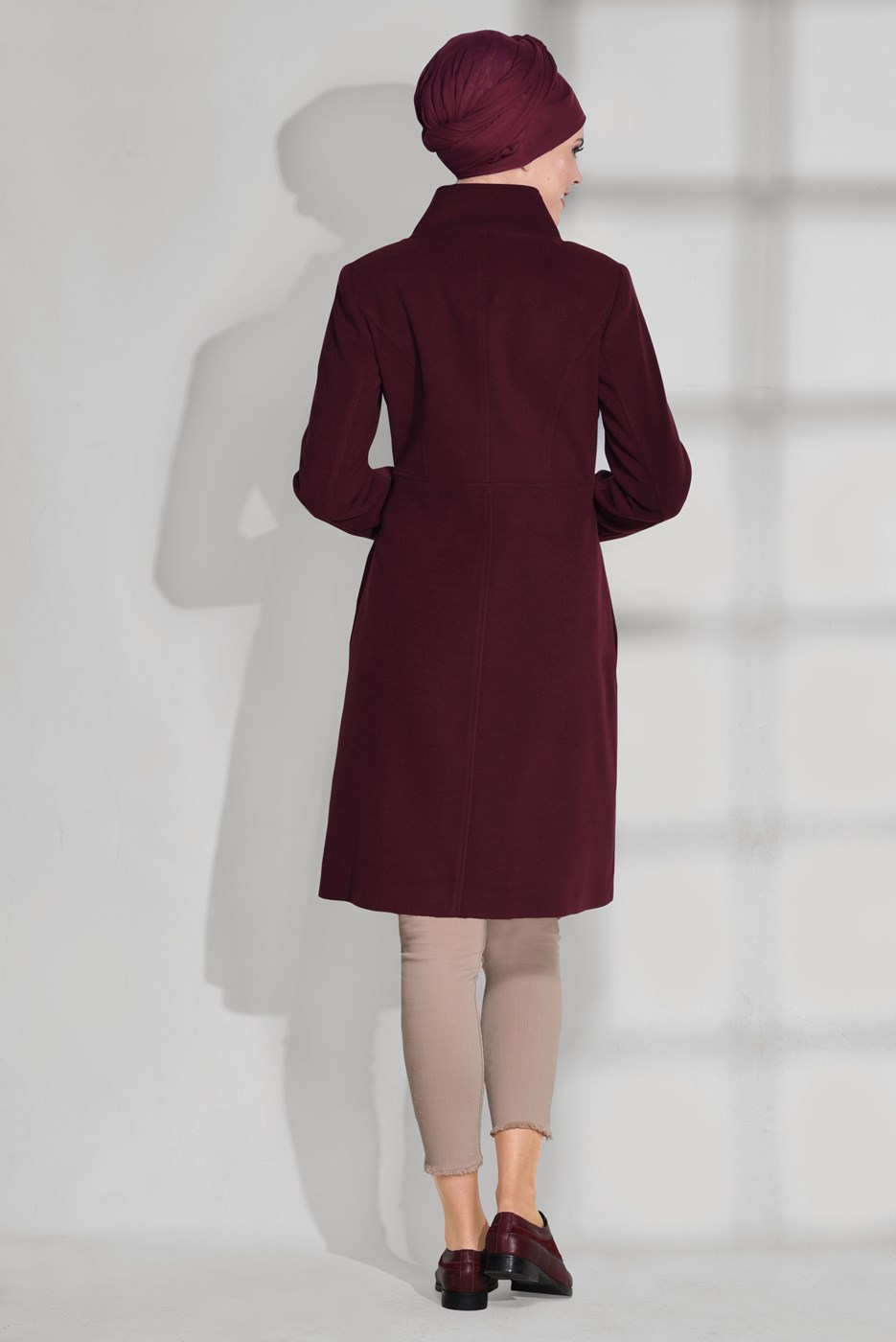 Tesettür giyim BORDO HAKİM YAKA KAŞE KABAN 9687