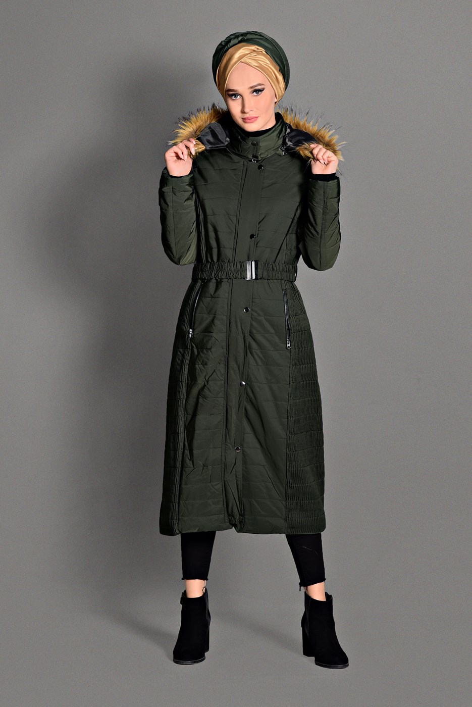 Tesettür giyim HAKİ KAPÜŞONU KÜRKLÜ KABAN 9705 