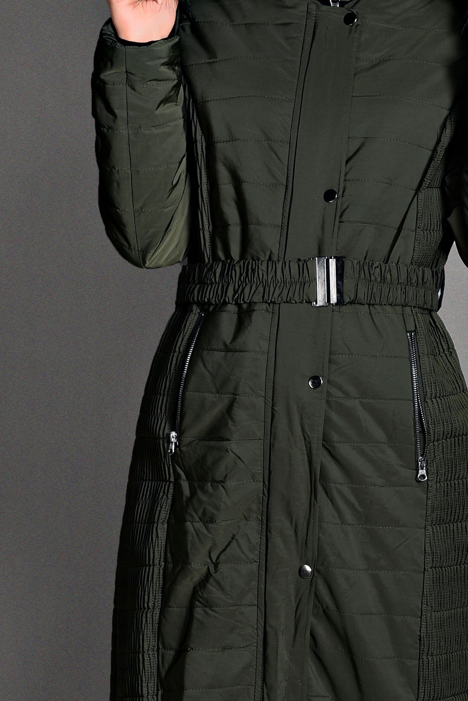 Tesettür giyim HAKİ KAPÜŞONU KÜRKLÜ KABAN 9705 