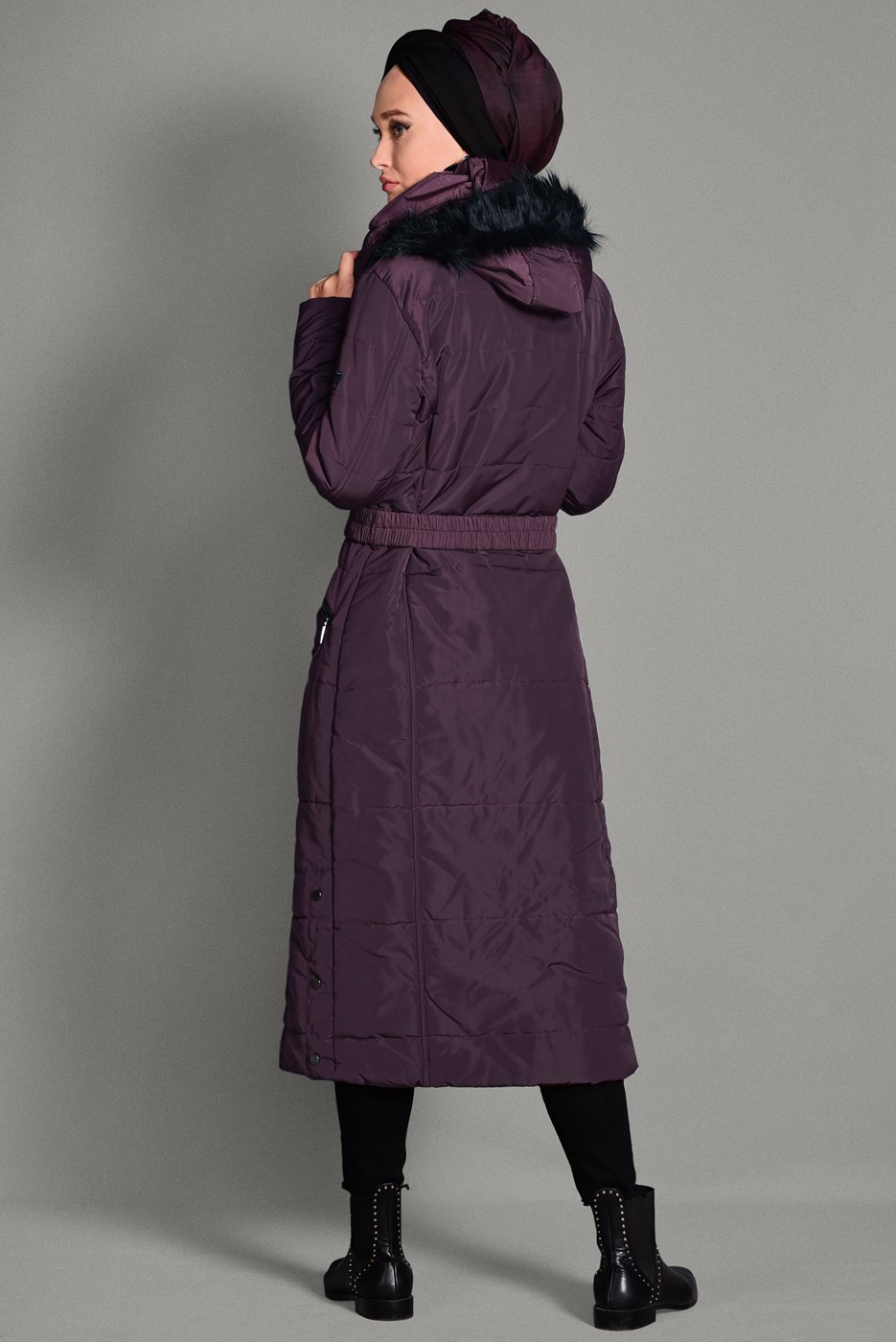 Tesettür giyim BORDO KAPÜŞONLU CEP DETAYLI KABAN 9709 