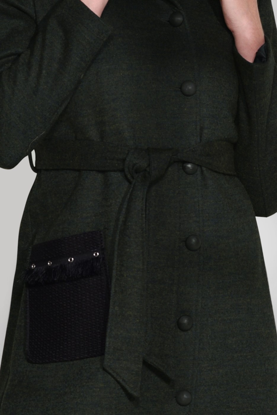 Tesettür giyim YEŞİL CEP DETAYLI KAPÜŞONLU KABAN 9726