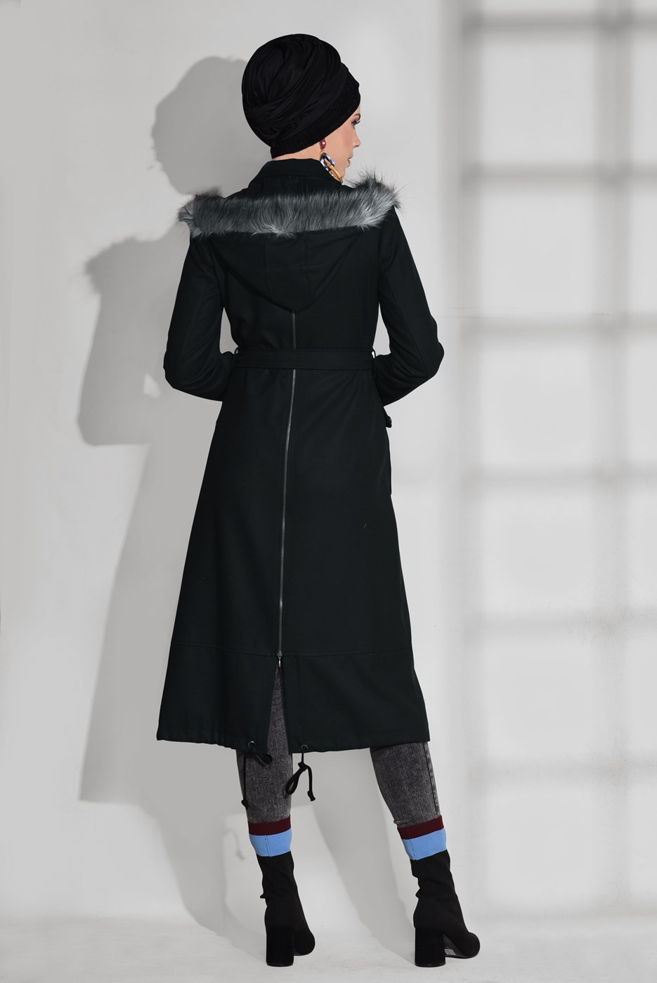 Tesettür giyim SİYAH ERKEK YAKA KAPÜŞONLU KABAN 9728 