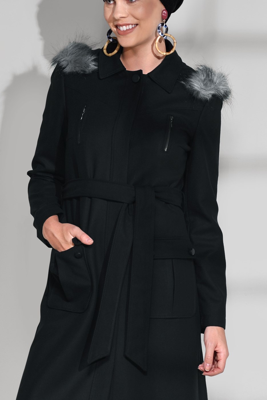 Tesettür giyim SİYAH ERKEK YAKA KAPÜŞONLU KABAN 9728 