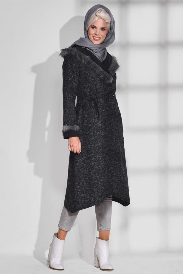 Tesettür giyim  KÜRK DETAYLI KAPÜŞONLU KABAN 9730 - TRENDTESETTÜR