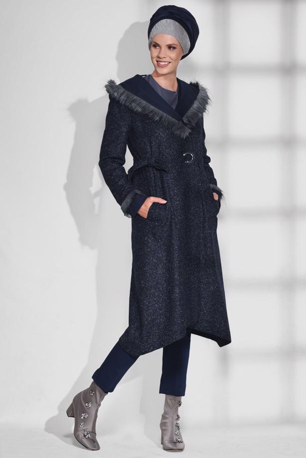 Tesettür giyim  KÜRK DETAYLI KAPÜŞONLU KABAN 9730 - TRENDTESETTÜR