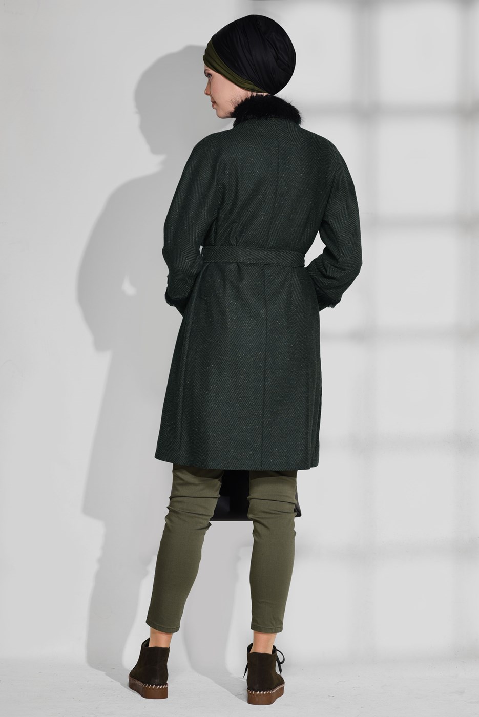 Tesettür giyim HAKİ CEPLİ BELİ KUŞAKLI KABAN 9733