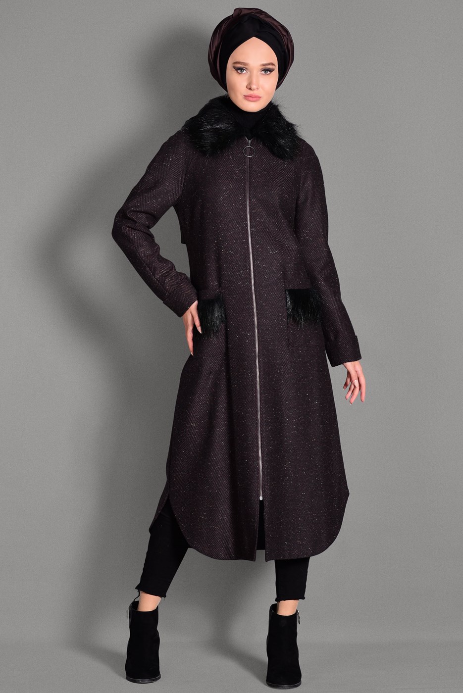 Tesettür giyim BORDO KÜRK DETAYLI FERMUARLI KABAN 9735 