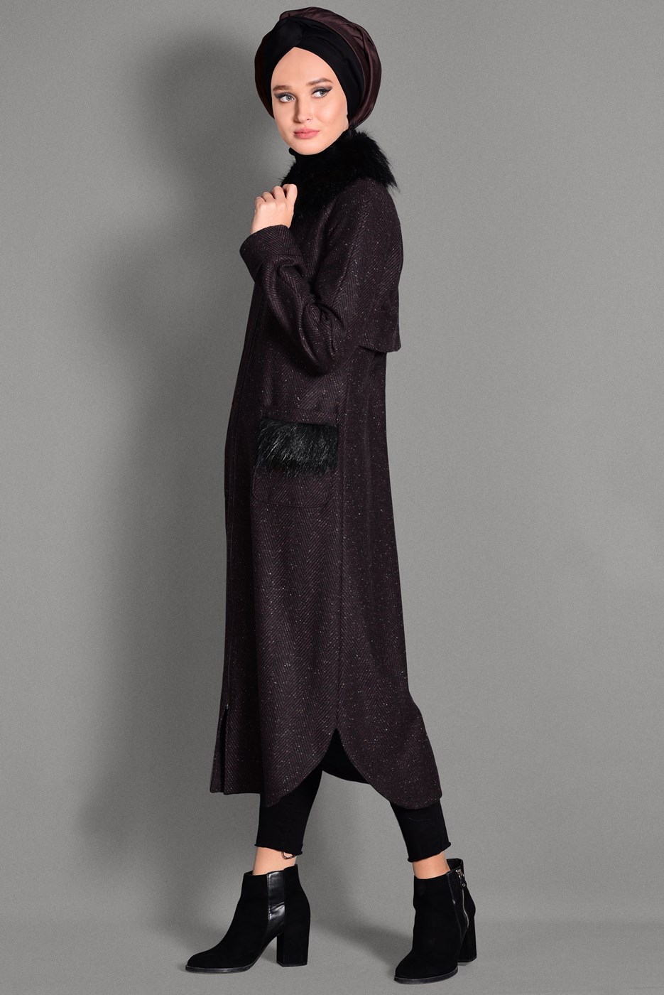 Tesettür giyim BORDO KÜRK DETAYLI FERMUARLI KABAN 9735 