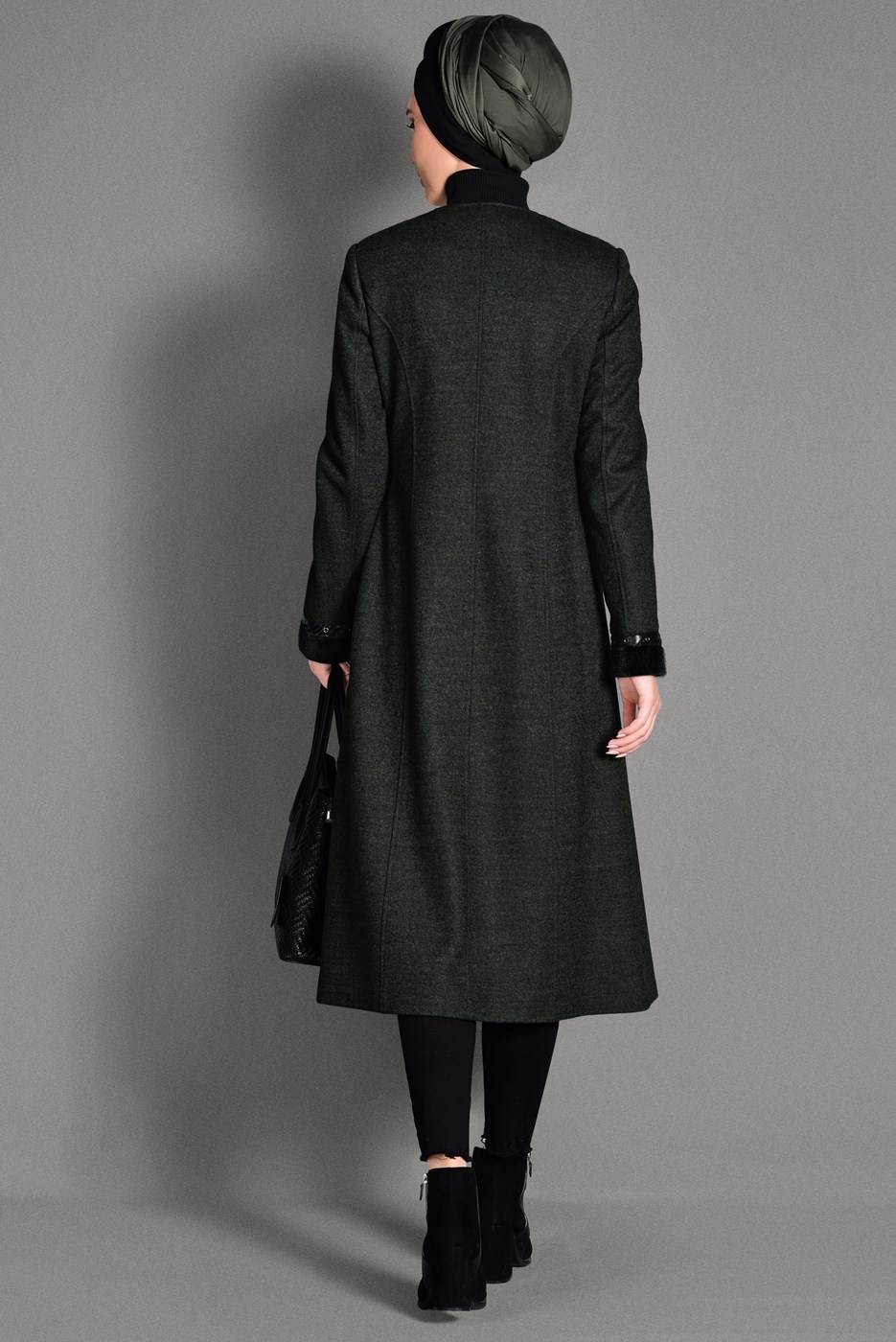 Tesettür giyim YEŞİL KUŞGÖZÜ DETAYLI KABAN 9736 