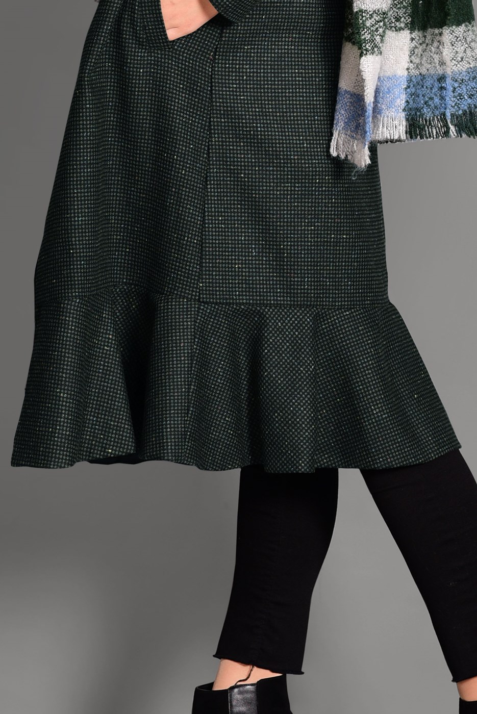 Tesettür giyim HAKİ ETEK UCU VOLANLI ERKEK YAKA KABAN 9743 