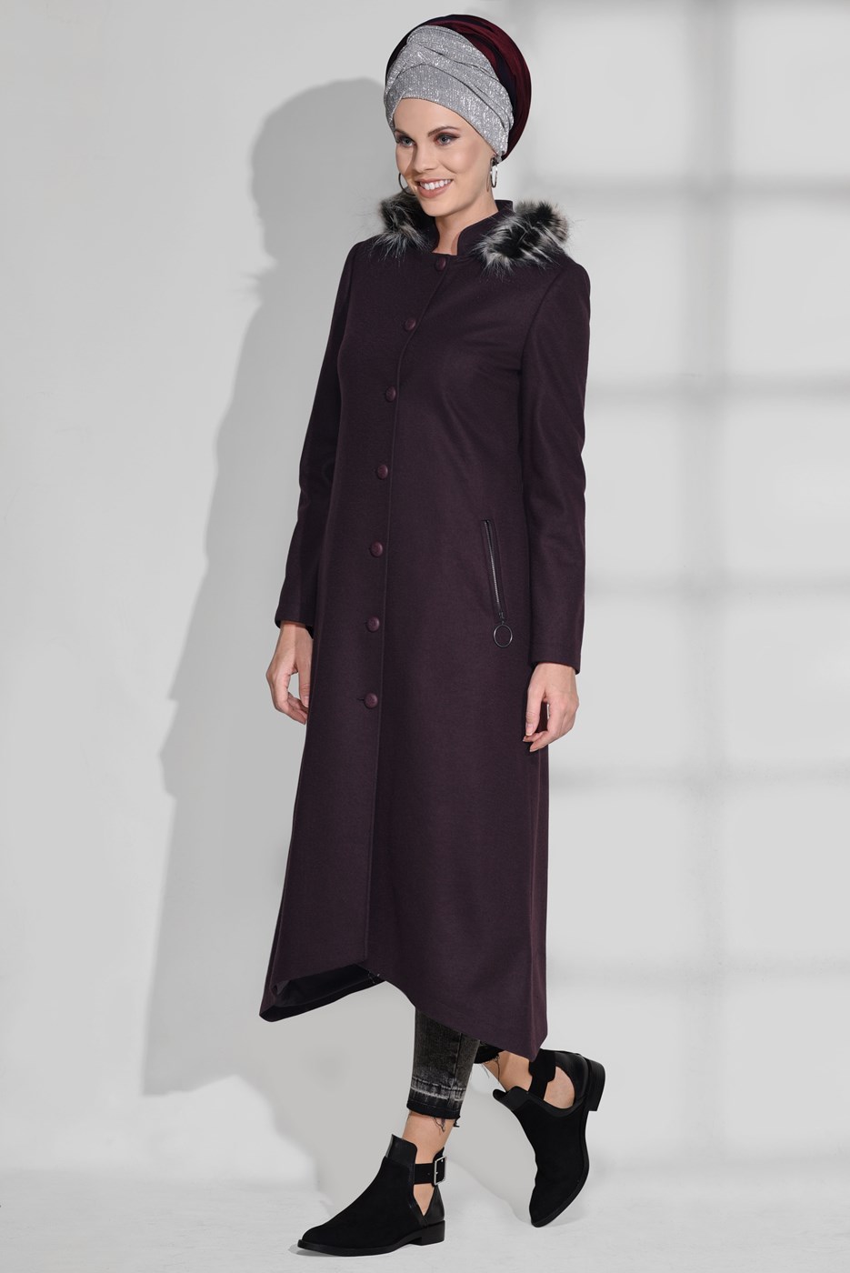 Tesettür giyim MÜRDÜM DÜĞMELİ HAKİM YAKA KABAN 9744 