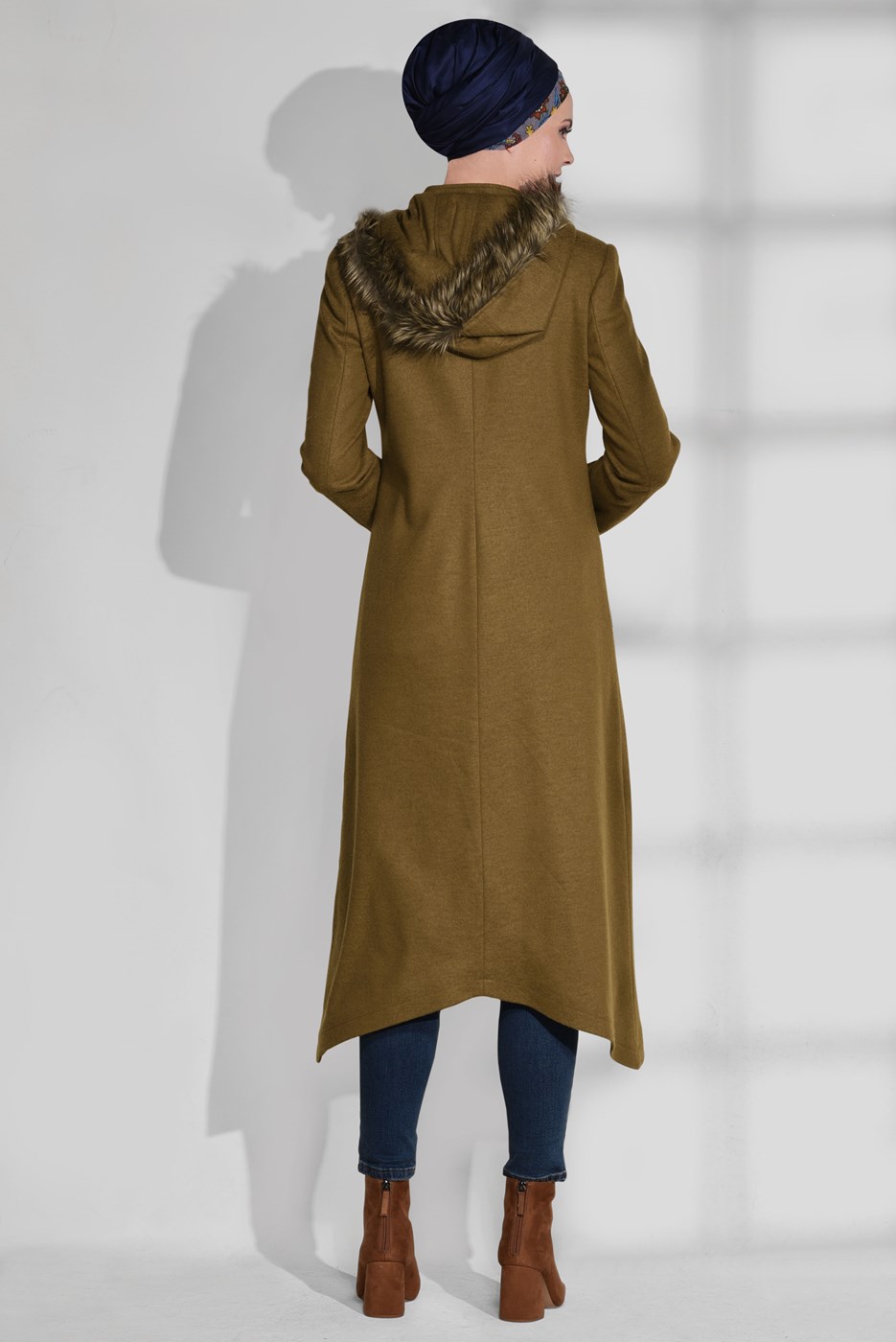 Tesettür giyim TURUNCU DÜĞMELİ HAKİM YAKA KABAN 9744 