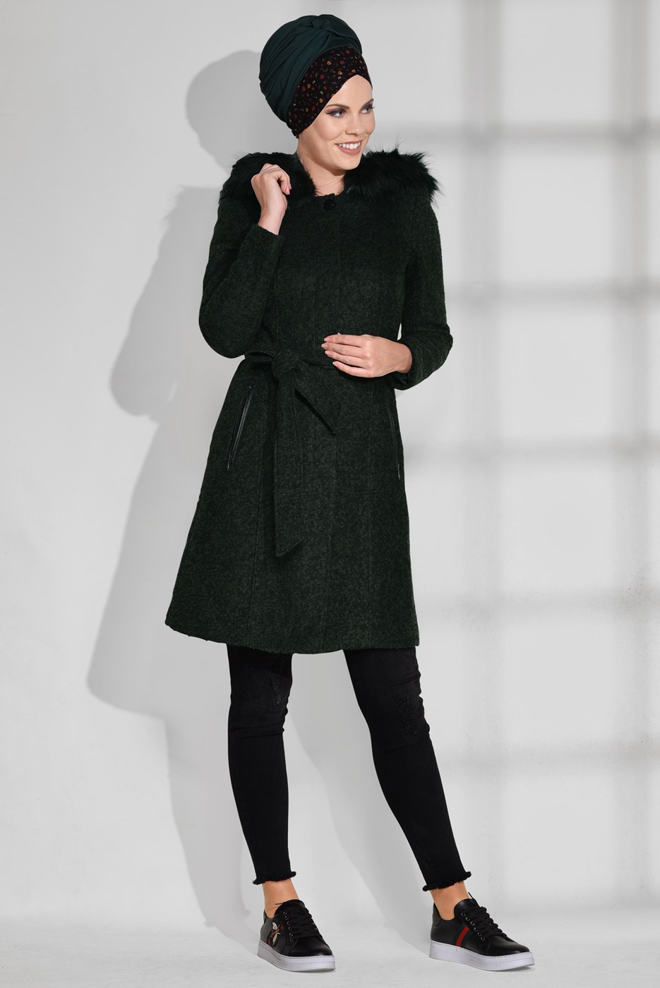 Tesettür giyim HAKİ FERMUAR DETAYLI KEÇE KABAN 9751