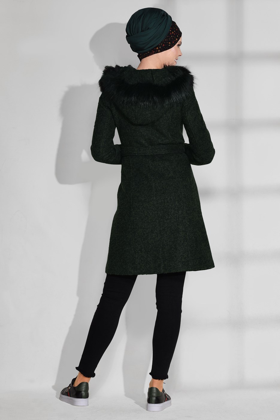 Tesettür giyim HAKİ FERMUAR DETAYLI KEÇE KABAN 9751