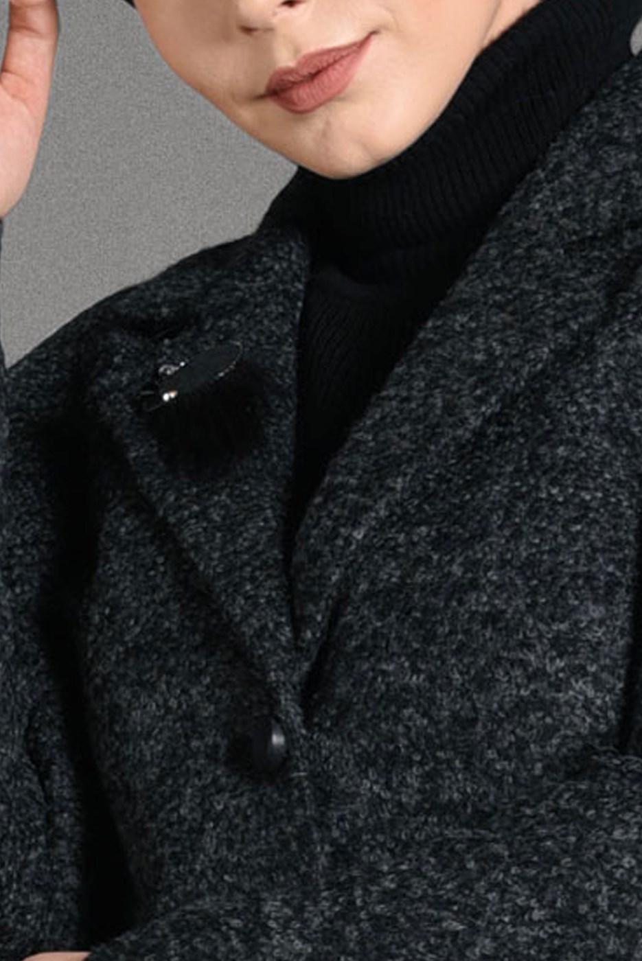 Tesettür giyim GRİ DÜĞMELİ KEÇE KABAN 9757