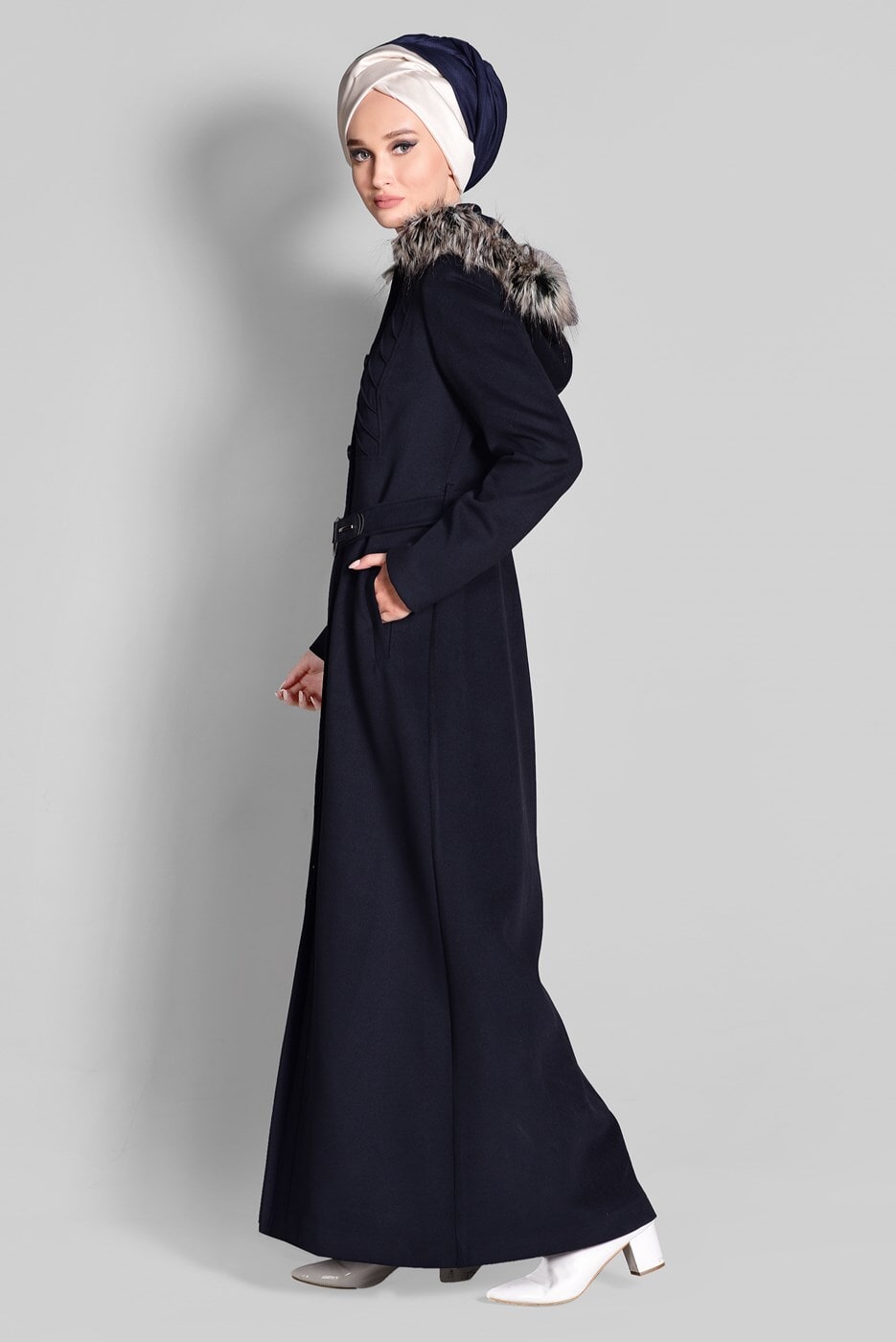 Tesettür giyim LACİVERT KAPÜŞONLU HAKİM YAKA MANTO 9679 