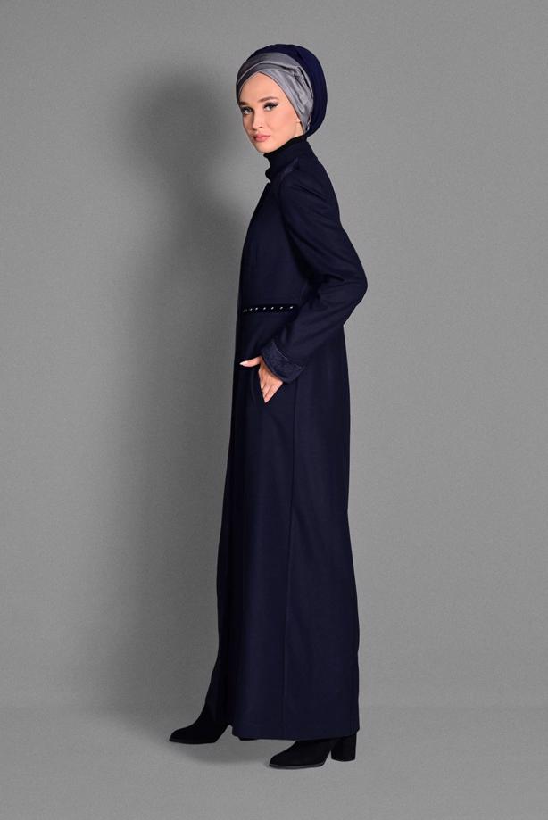 Tesettür giyim LACİVERT BELİ BONCUK İŞLEMELİ HAKİM YAKA MANTO 9680  - TRENDTESETTÜR