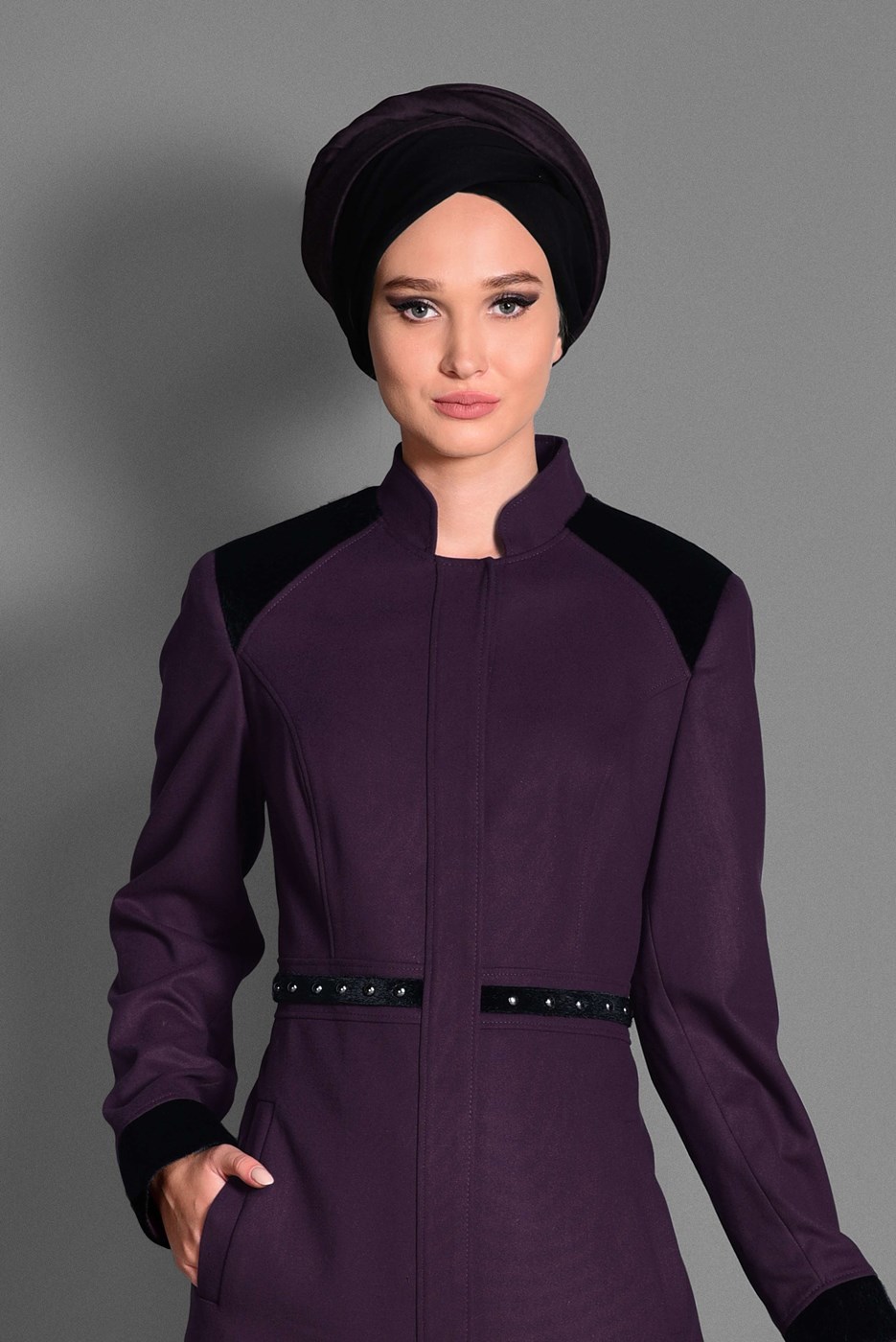 Tesettür giyim MÜRDÜM BELİ BONCUK İŞLEMELİ HAKİM YAKA MANTO 9680 