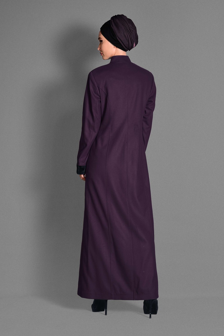 Tesettür giyim MÜRDÜM BELİ BONCUK İŞLEMELİ HAKİM YAKA MANTO 9680 