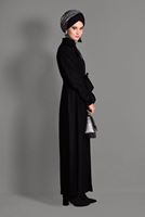 Tesettür giyim SİYAH BONCUK DETAYLI HAKİM YAKA MANTO 9715 