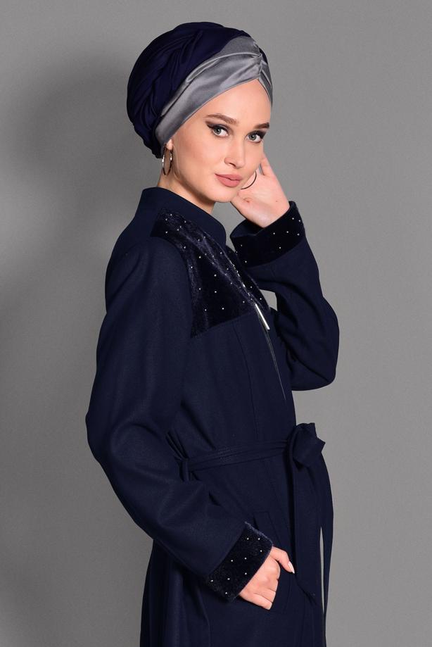 Tesettür giyim LACİVERT BONCUK DETAYLI HAKİM YAKA MANTO 9715  - TRENDTESETTÜR