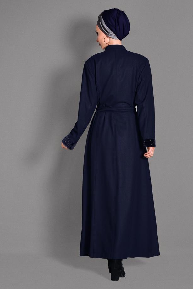 Tesettür giyim LACİVERT BONCUK DETAYLI HAKİM YAKA MANTO 9715  - TRENDTESETTÜR