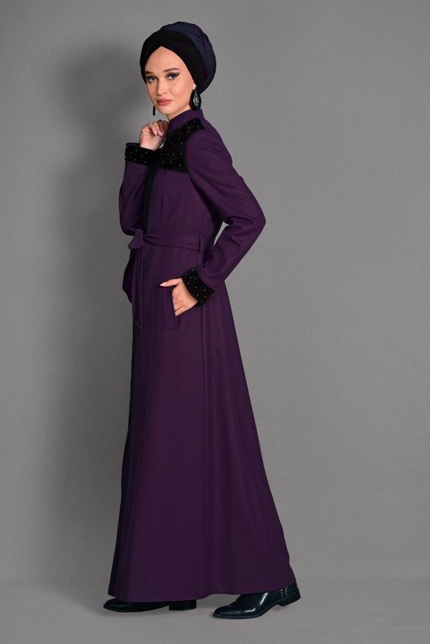 Tesettür giyim MÜRDÜM BONCUK DETAYLI HAKİM YAKA MANTO 9715  - TRENDTESETTÜR