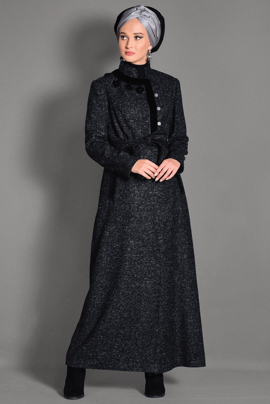 Tesettür giyim SİYAH HAKİM YAKA KUŞAKLI MANTO 9717