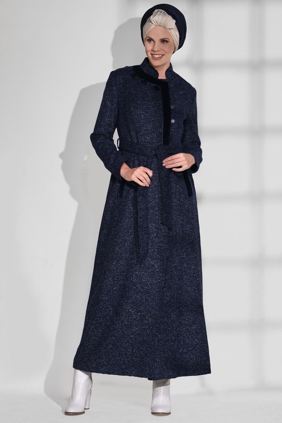 Tesettür giyim LACİVERT HAKİM YAKA KUŞAKLI MANTO 9717