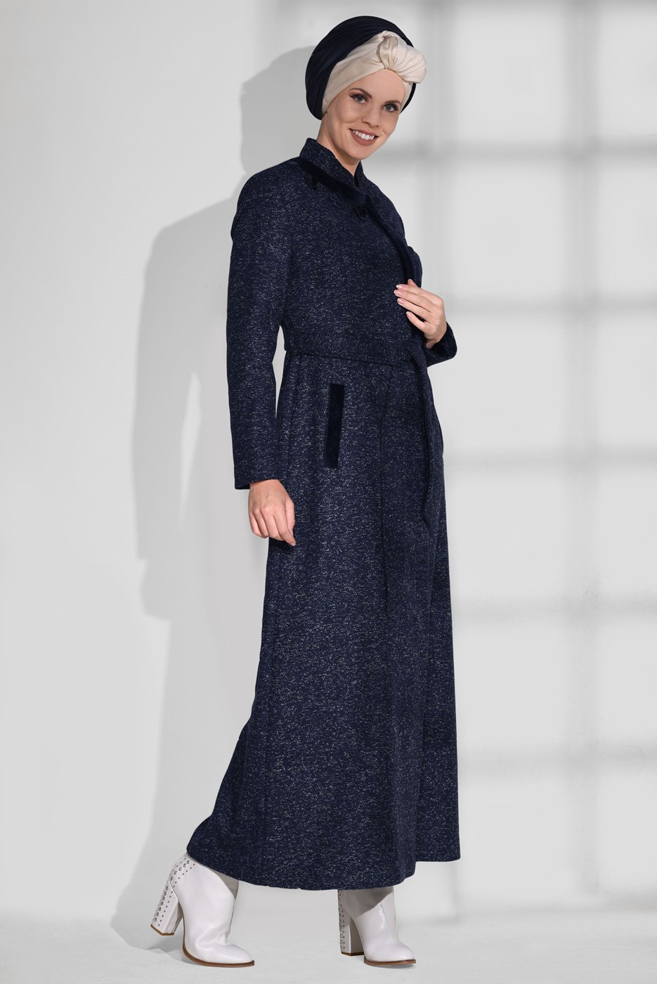 Tesettür giyim LACİVERT HAKİM YAKA KUŞAKLI MANTO 9717