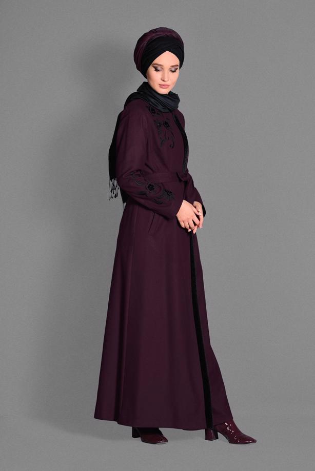 Tesettür giyim BORDO NAKIŞ DETAYLI CEPLİ MANTO 9731  - TRENDTESETTÜR