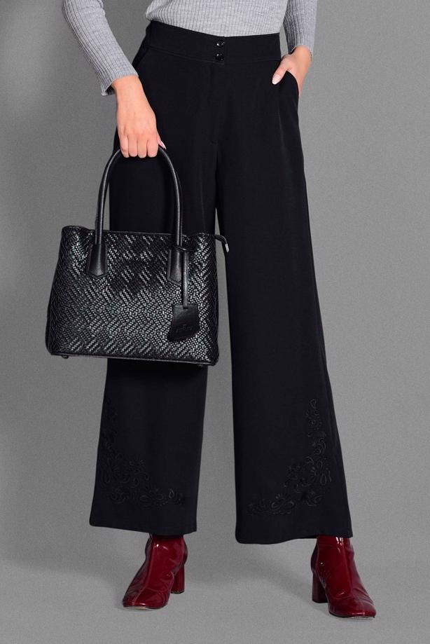 Tesettür giyim  BOL PAÇA NAKIŞ DETAYLI PANTOLON 7244  - TRENDTESETTÜR