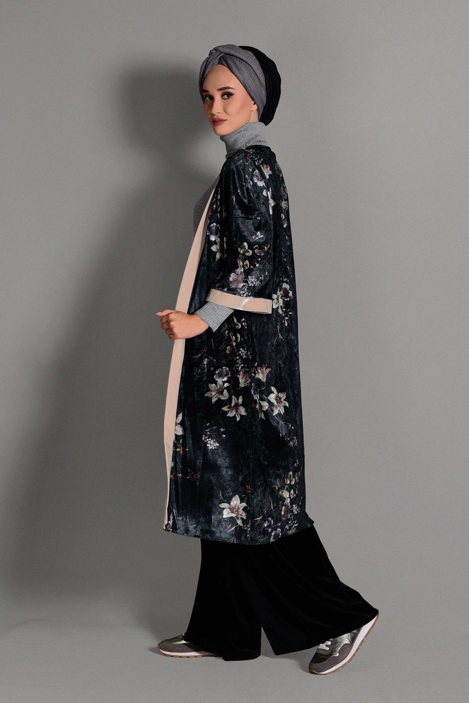 Tesettür giyim SİYAH BOL KESİM KADİFE PANTOLON 7401 