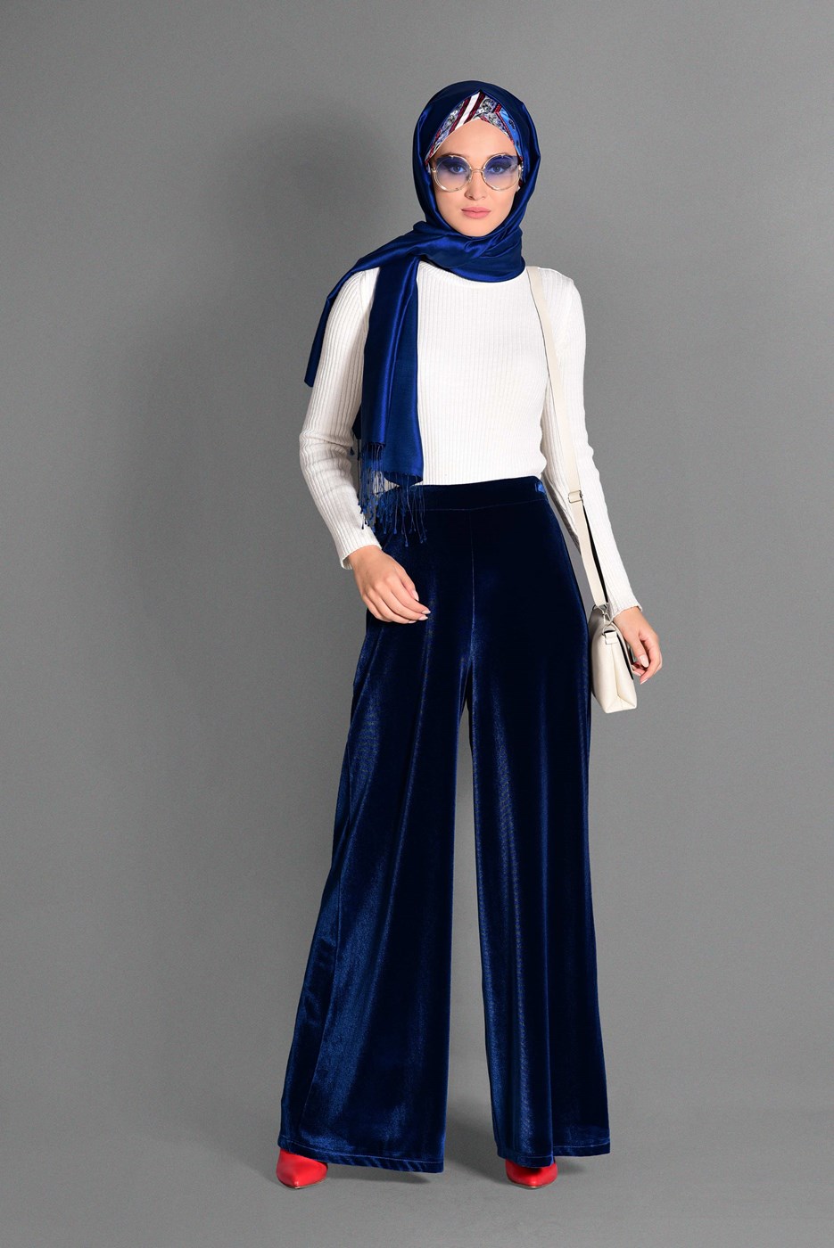 Tesettür giyim LACİVERT BOL KESİM KADİFE PANTOLON 7401 