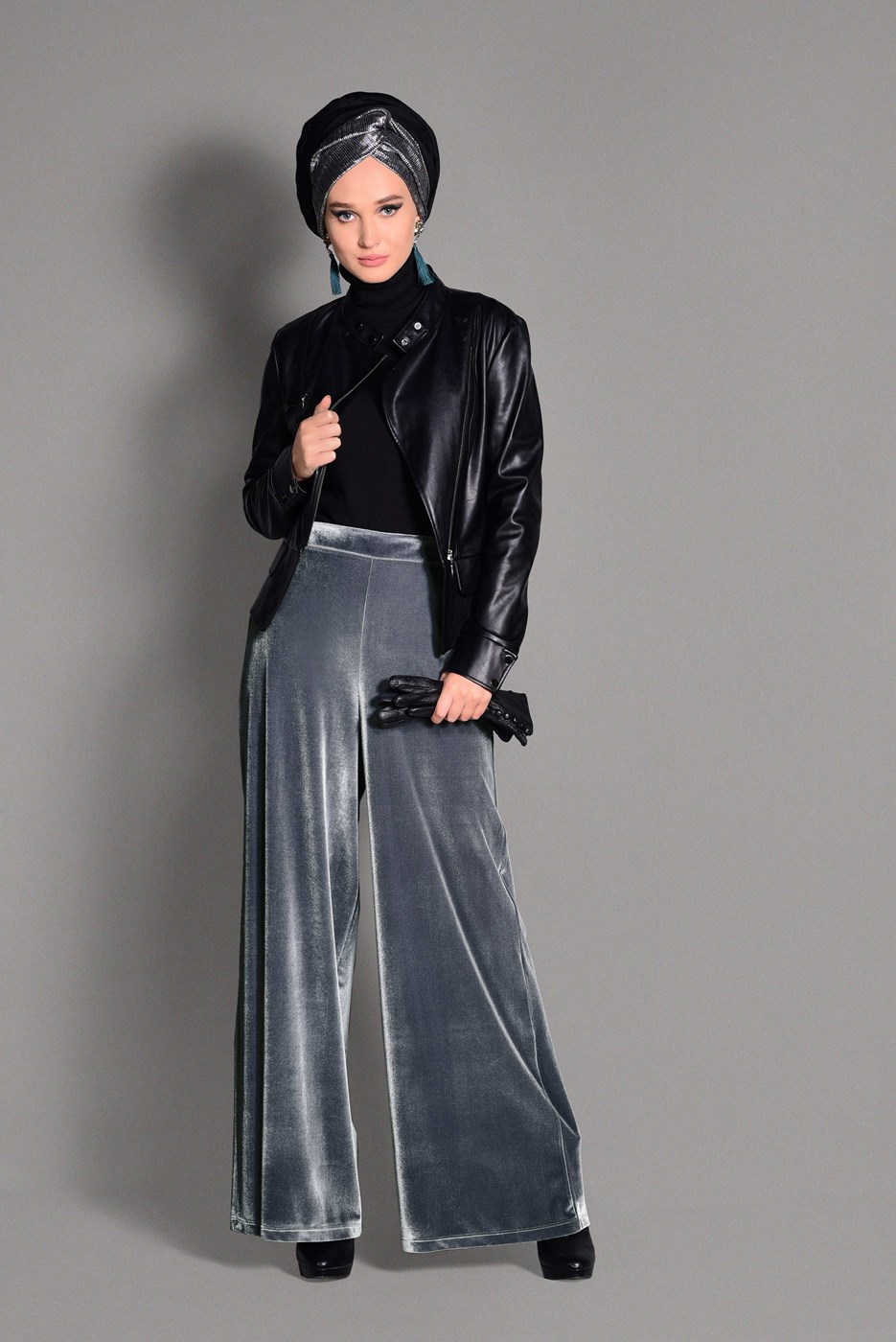 Tesettür giyim GÜMÜŞ BOL KESİM KADİFE PANTOLON 7401 